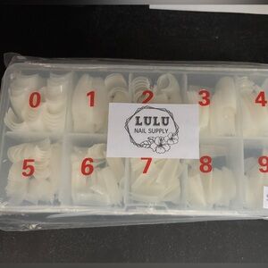 White Nail Tips Set